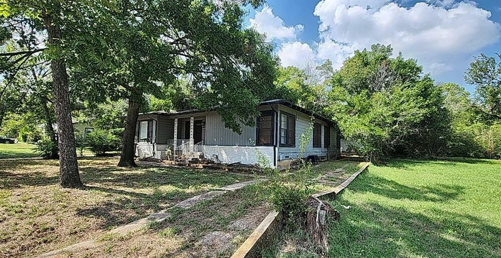 Property Photo:  4737 Morris Avenue  TX 76103 