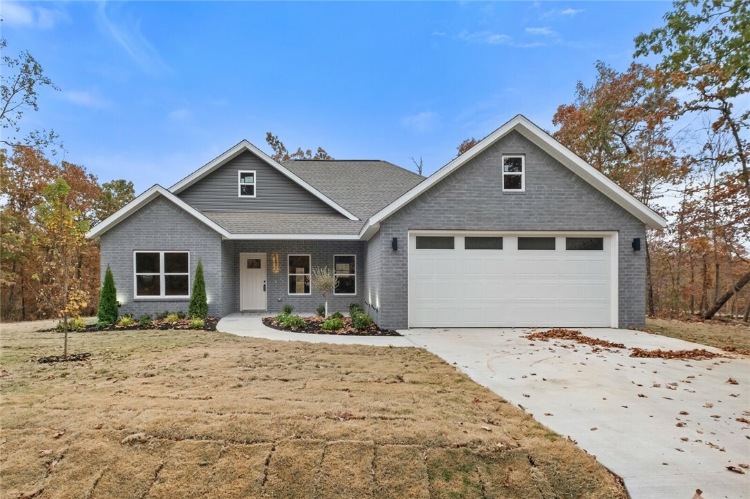 Property Photo:  1 Bowmore Circle  AR 72715 