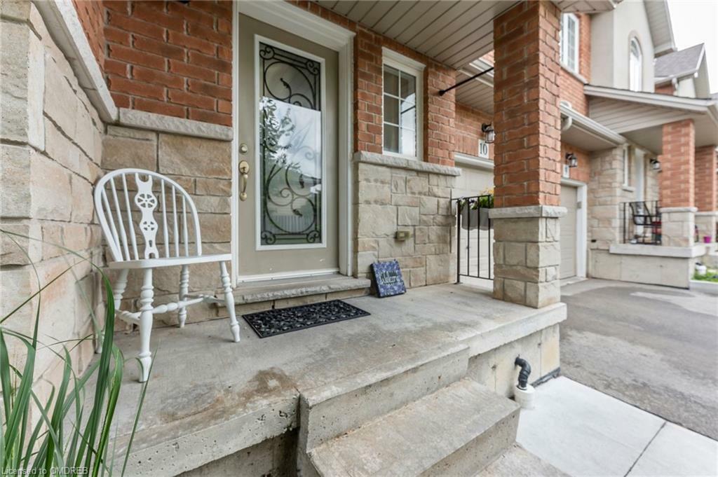 Property Photo:  1354 Upper Sherman Avenue Avenue 10  ON L8W 1C2 