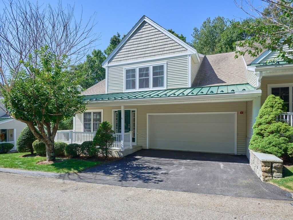 Property Photo:  41 Blossom Sq 41  MA 01520 