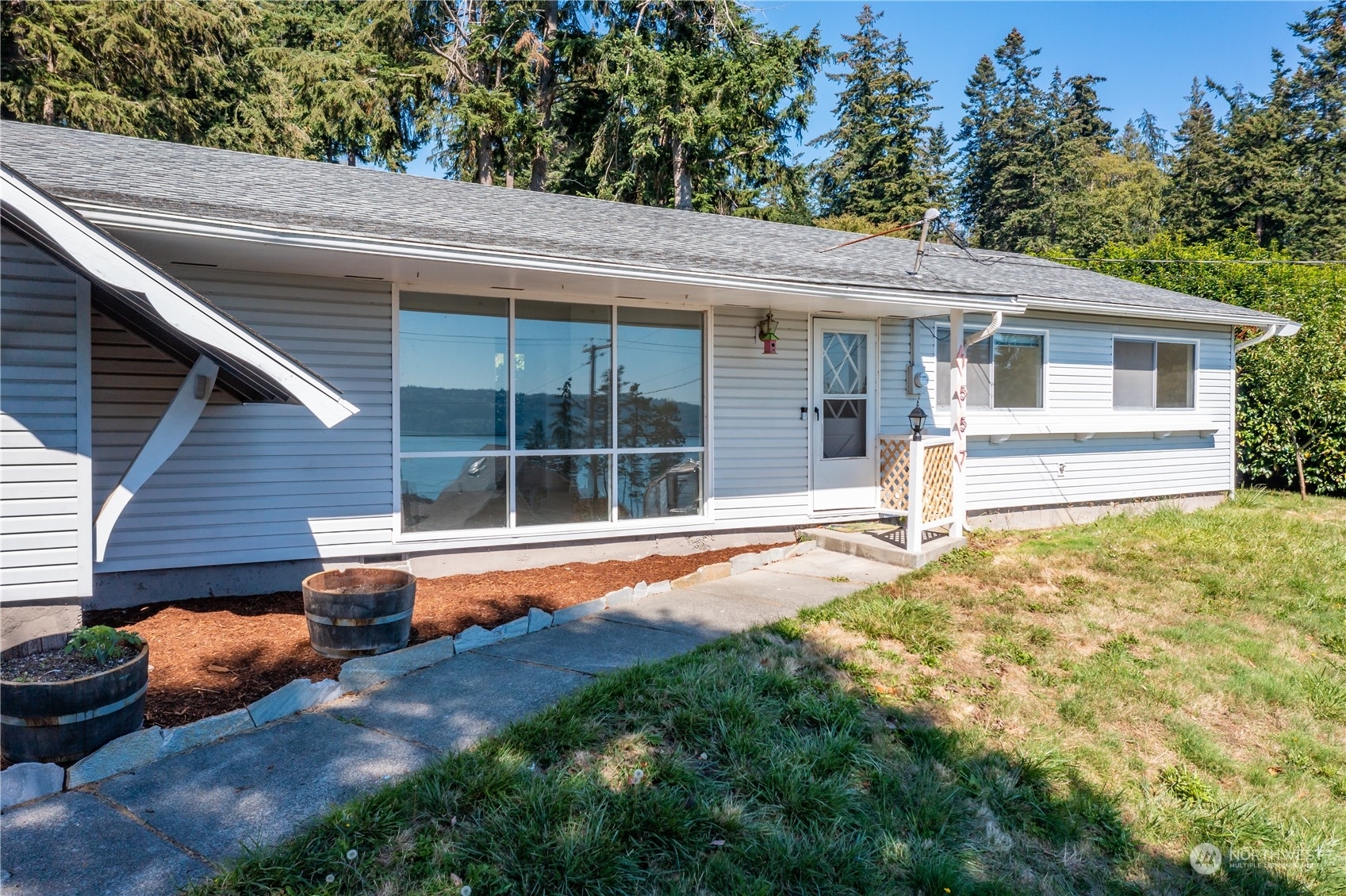 Property Photo:  1557 E Polnell Road  WA 98277 