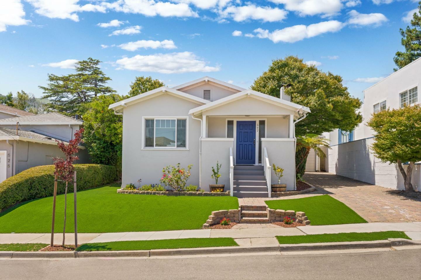 Property Photo:  527 Chestnut Avenue  CA 94066 