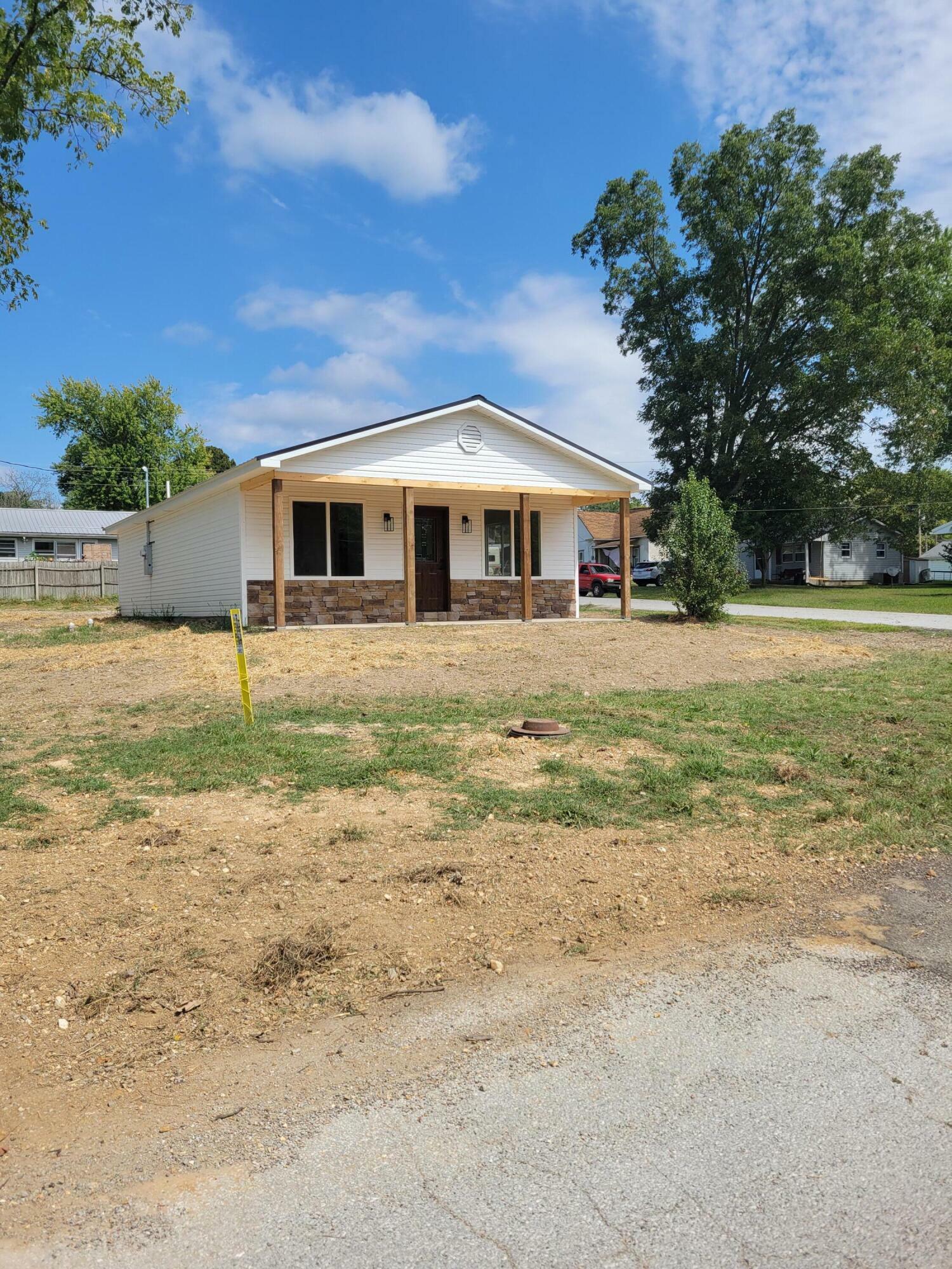 Property Photo: 604 Marvin Avenue MO 65608