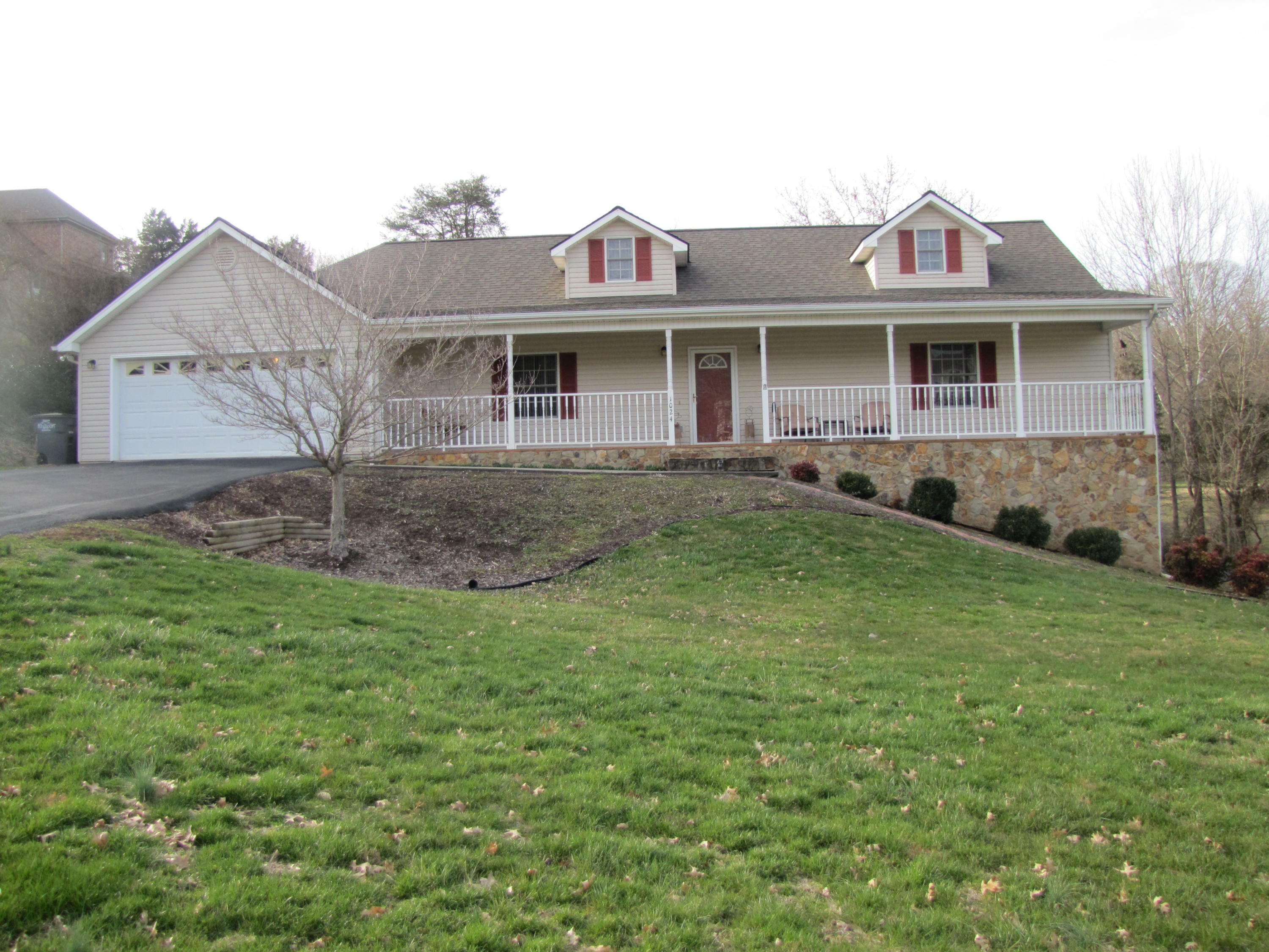 Property Photo:  1024 Fiddlers Way  TN 37664 