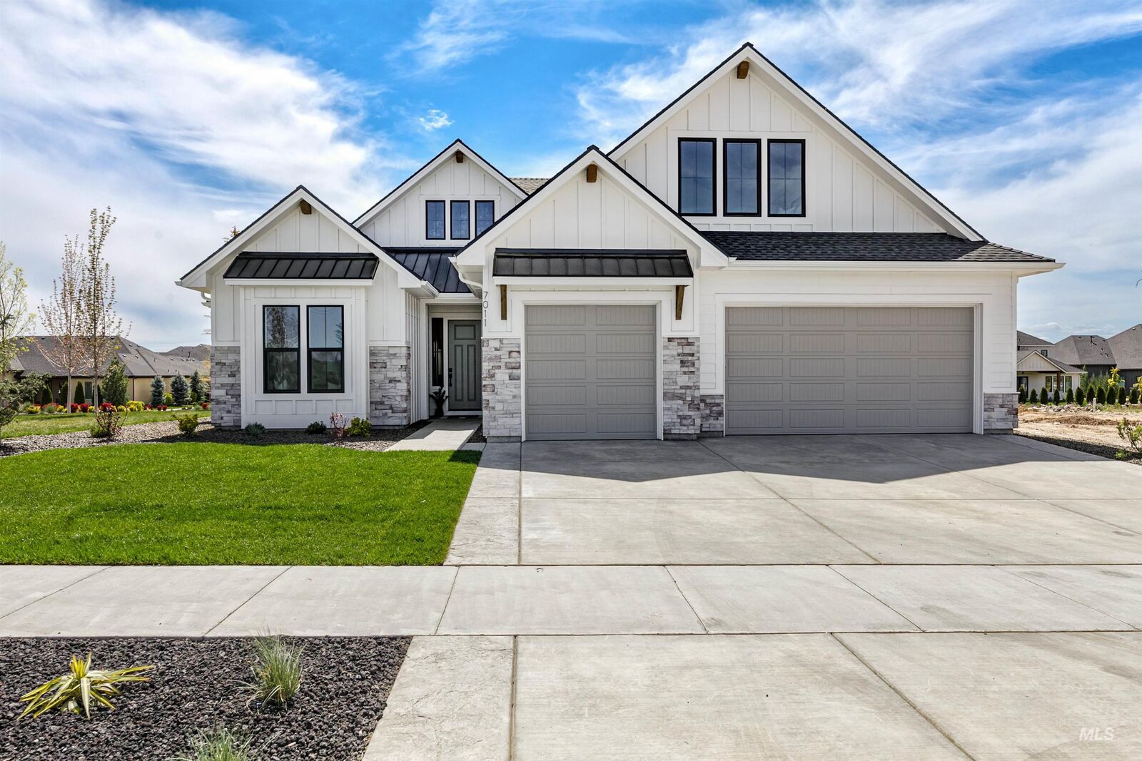 Property Photo:  122 S Fusion Ave.  ID 83634 