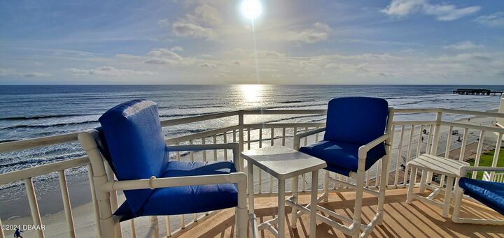 Property Photo: 3555 S Atlantic Avenue 502 FL 32118
