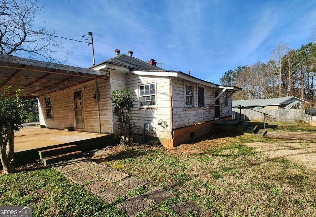 Property Photo:  215 Morningside Drive  GA 30016 