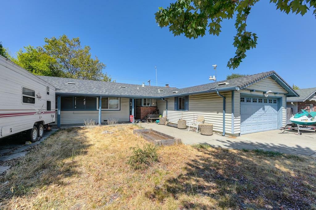 Property Photo:  6445 Everest Way  CA 95842 