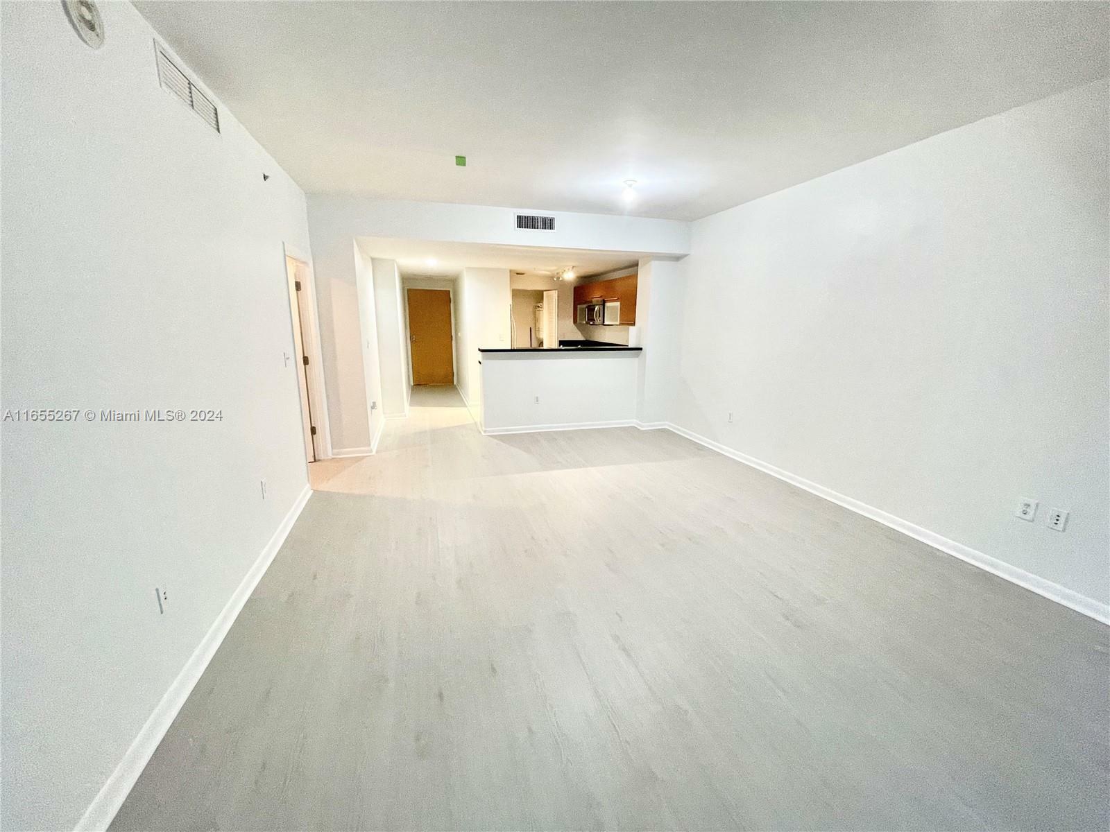 Property Photo:  253 NE 2nd St 1406  FL 33132 