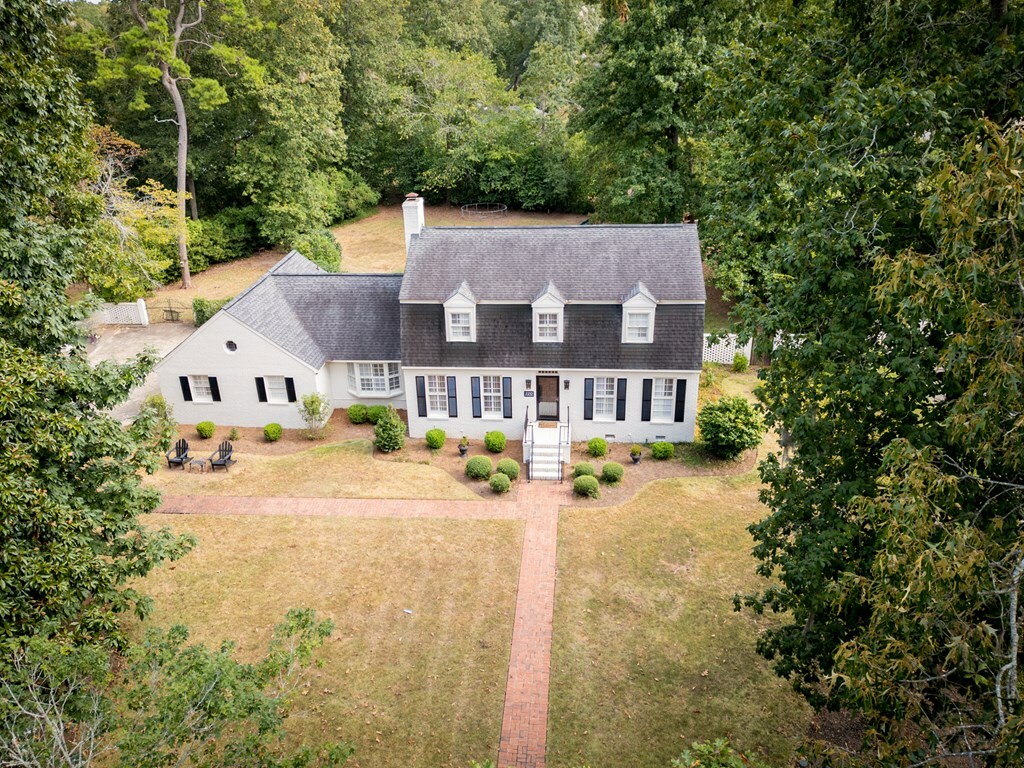 Property Photo:  2210 Doublegate Drive E  GA 31721 