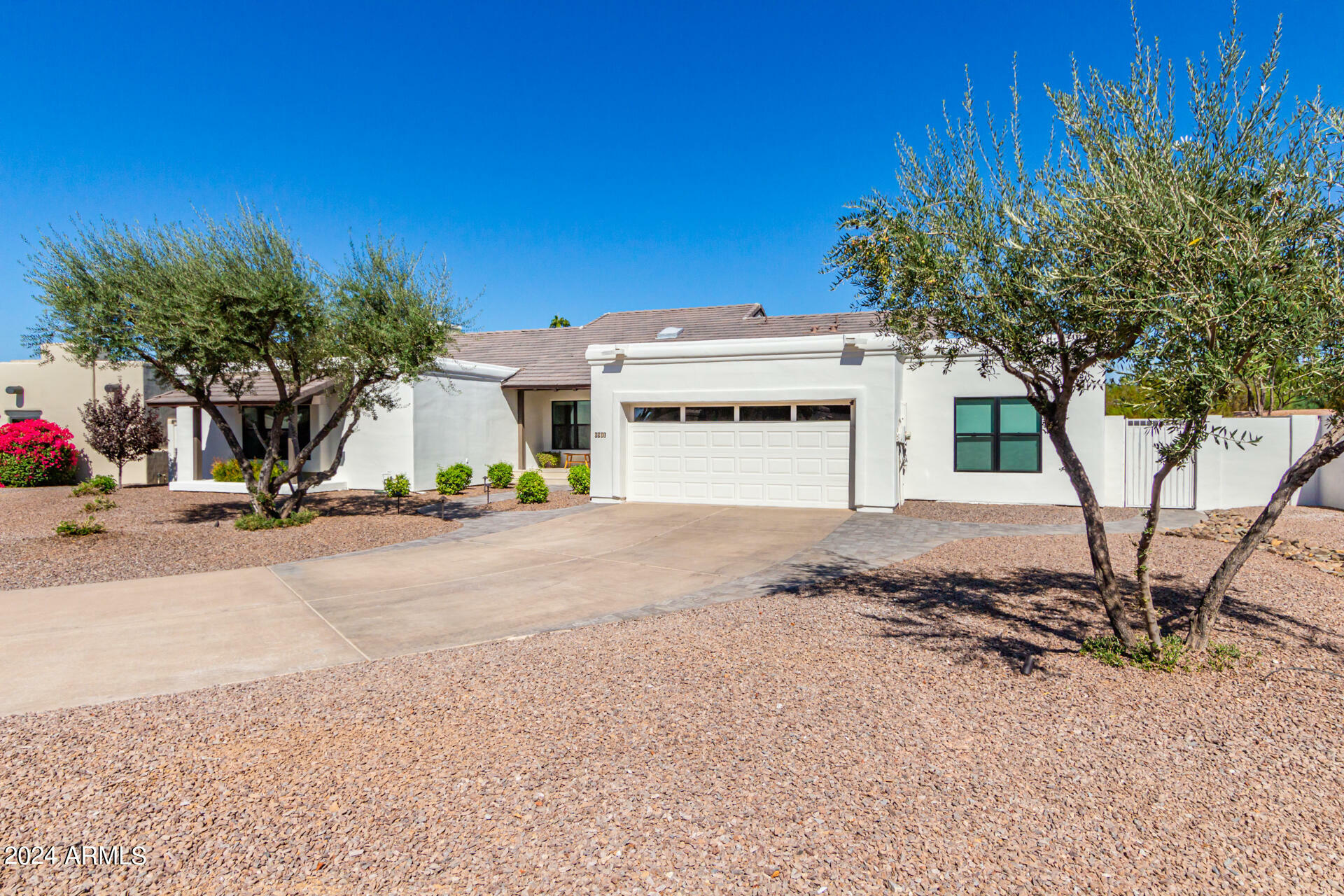 Property Photo:  8901 N 87th Court  AZ 85258 