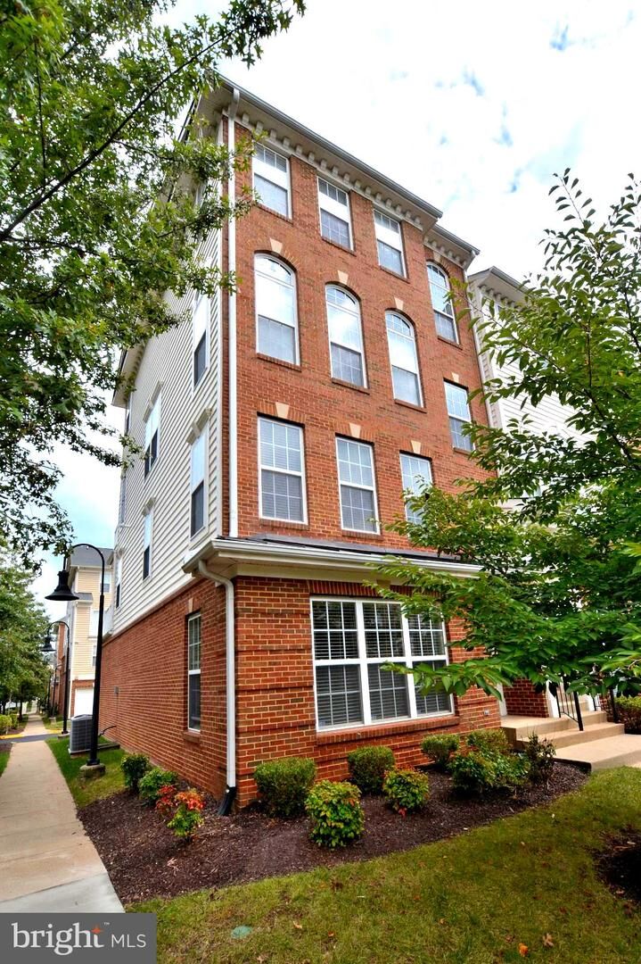 6251 Woodruff Springs Way  Haymarket VA 20169 photo