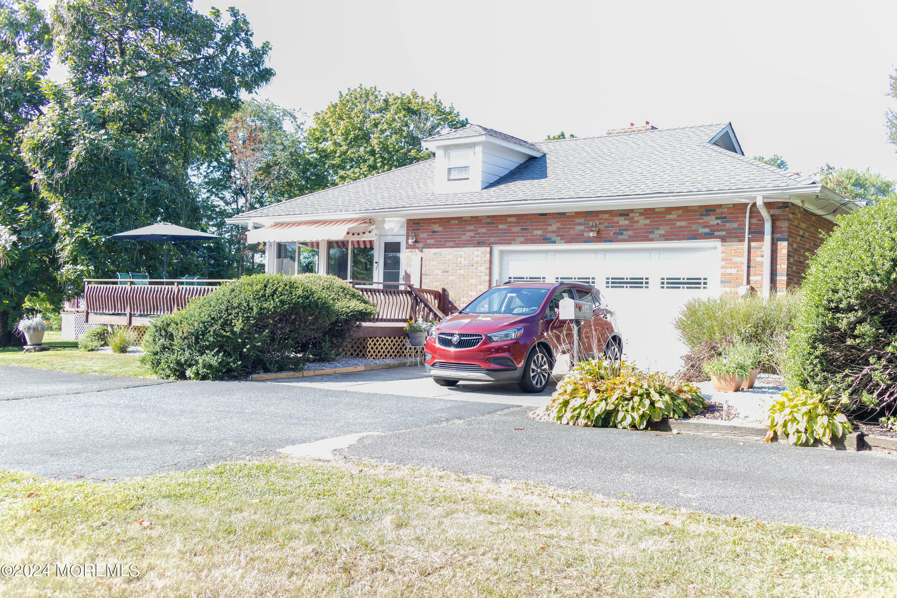 Property Photo:  183 Cliffwood Avenue  NJ 07721 