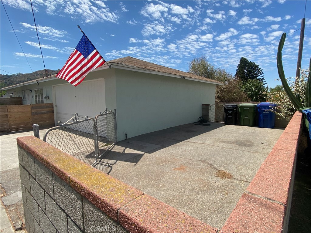 Property Photo:  10207 Helendale Avenue  CA 91042 