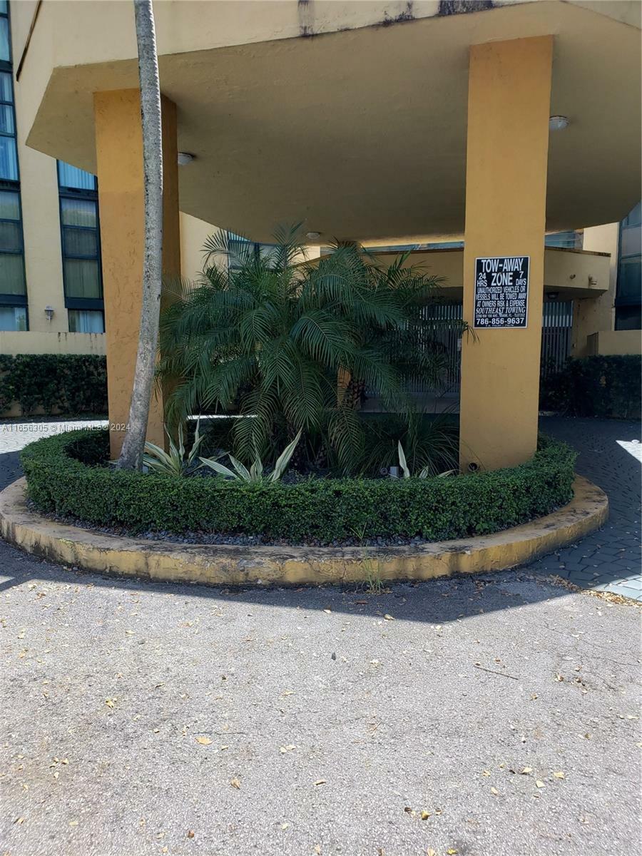 Property Photo:  11800 SW 18th St 327-4  FL 33175 