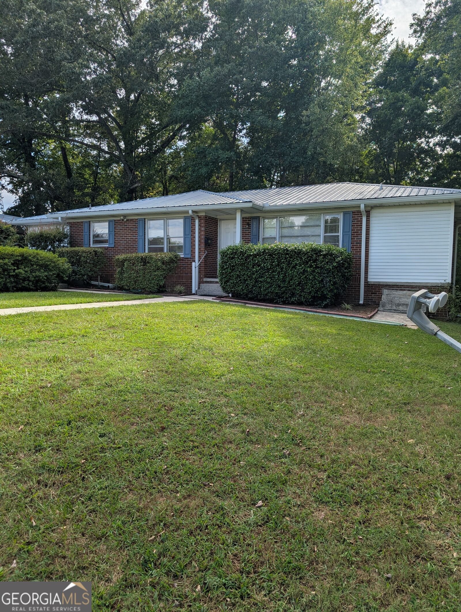 Property Photo: 657 W Kytle Street GA 30528