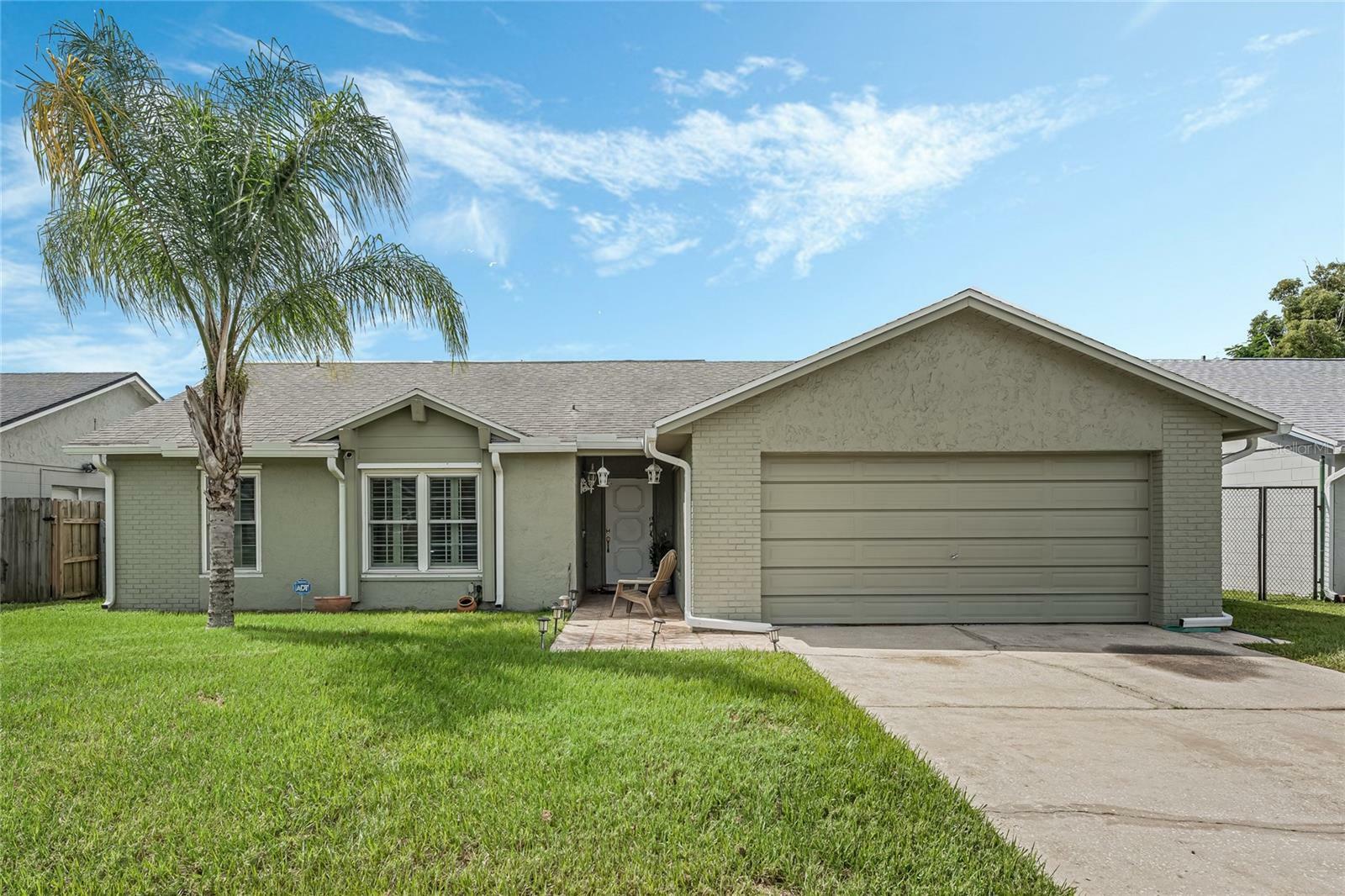 Property Photo:  7872 Sapphire Lane  FL 32822 