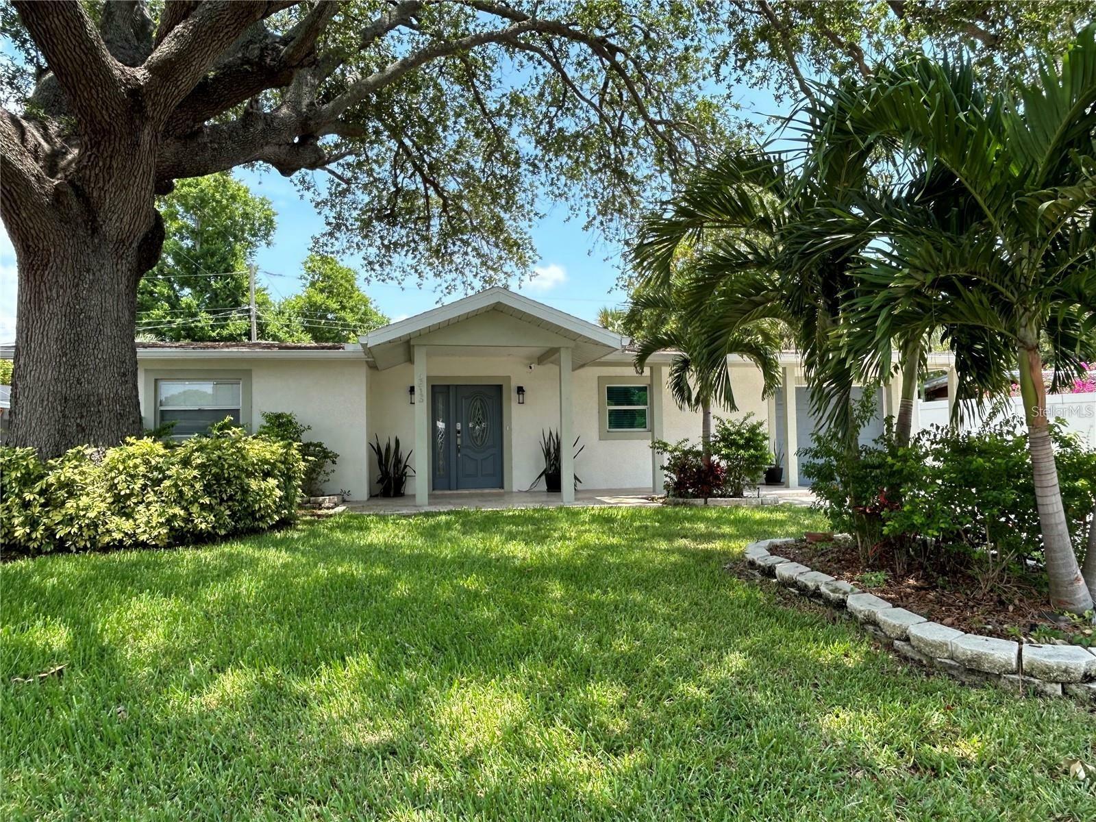 Property Photo:  5815 23rd Street W  FL 34207 