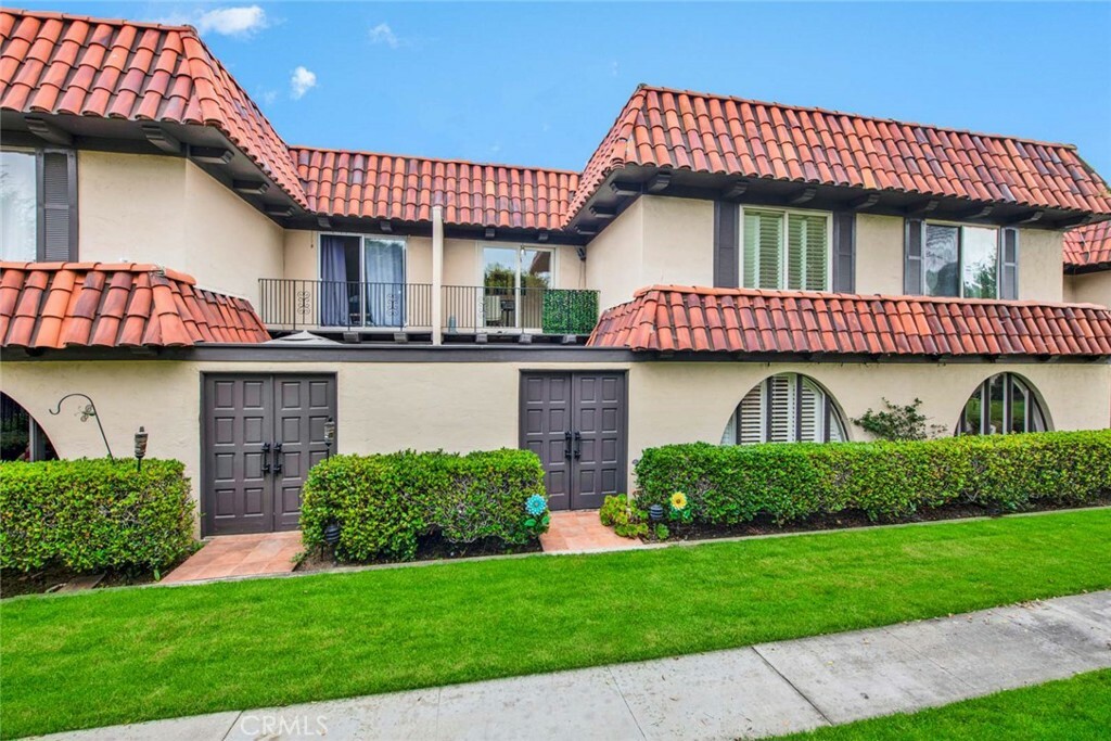 Property Photo:  3037 Club House Circle  CA 92626 