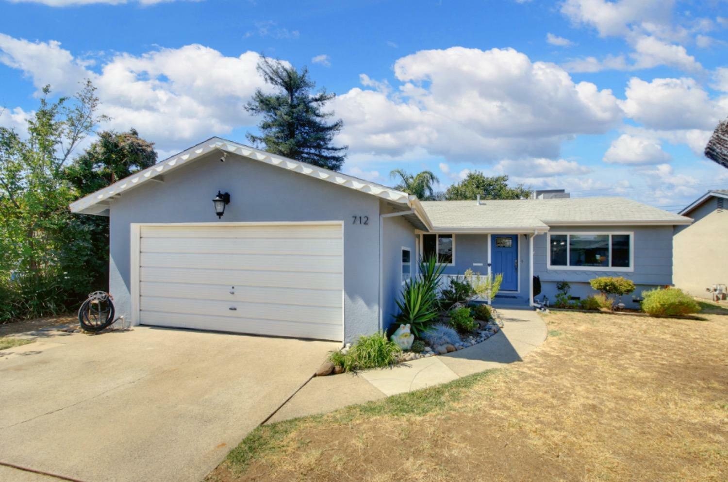 Property Photo:  712 Belle Lane  CA 95678 