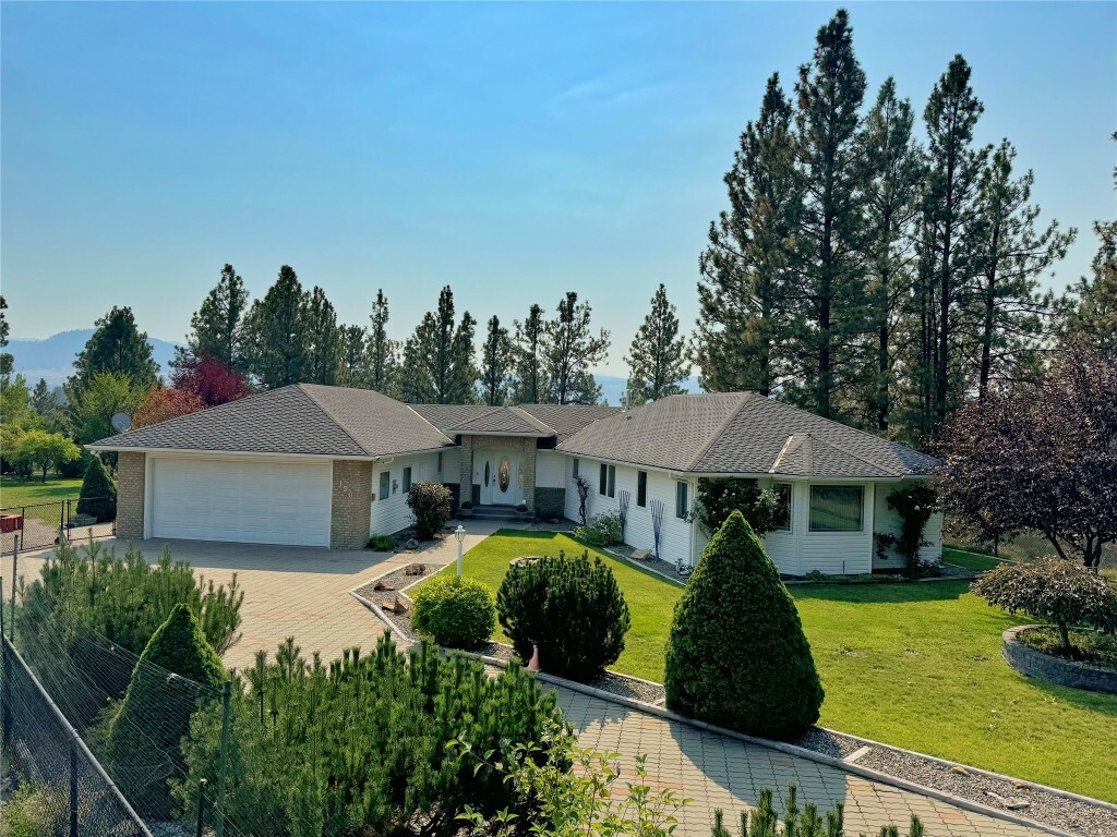 150 Deerview Crescent  Princeton BC V0X 1W0 photo