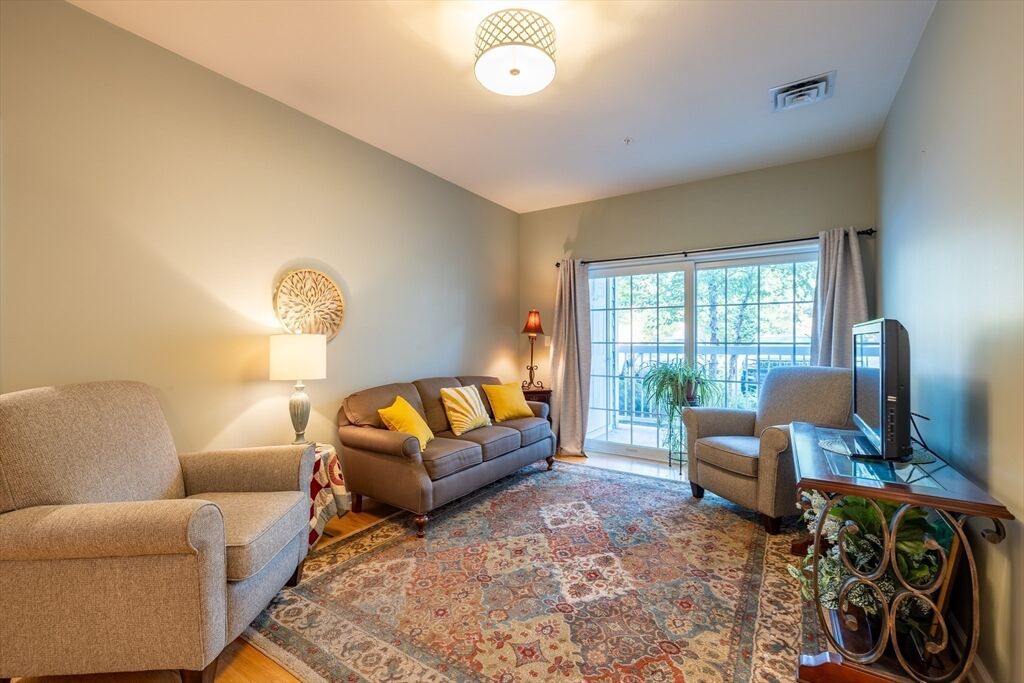 Property Photo:  62 Abigail Way 1003  MA 01867 