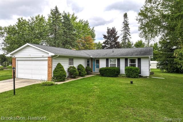 Property Photo: 9077 Ann Maria Boulevard MI 48439