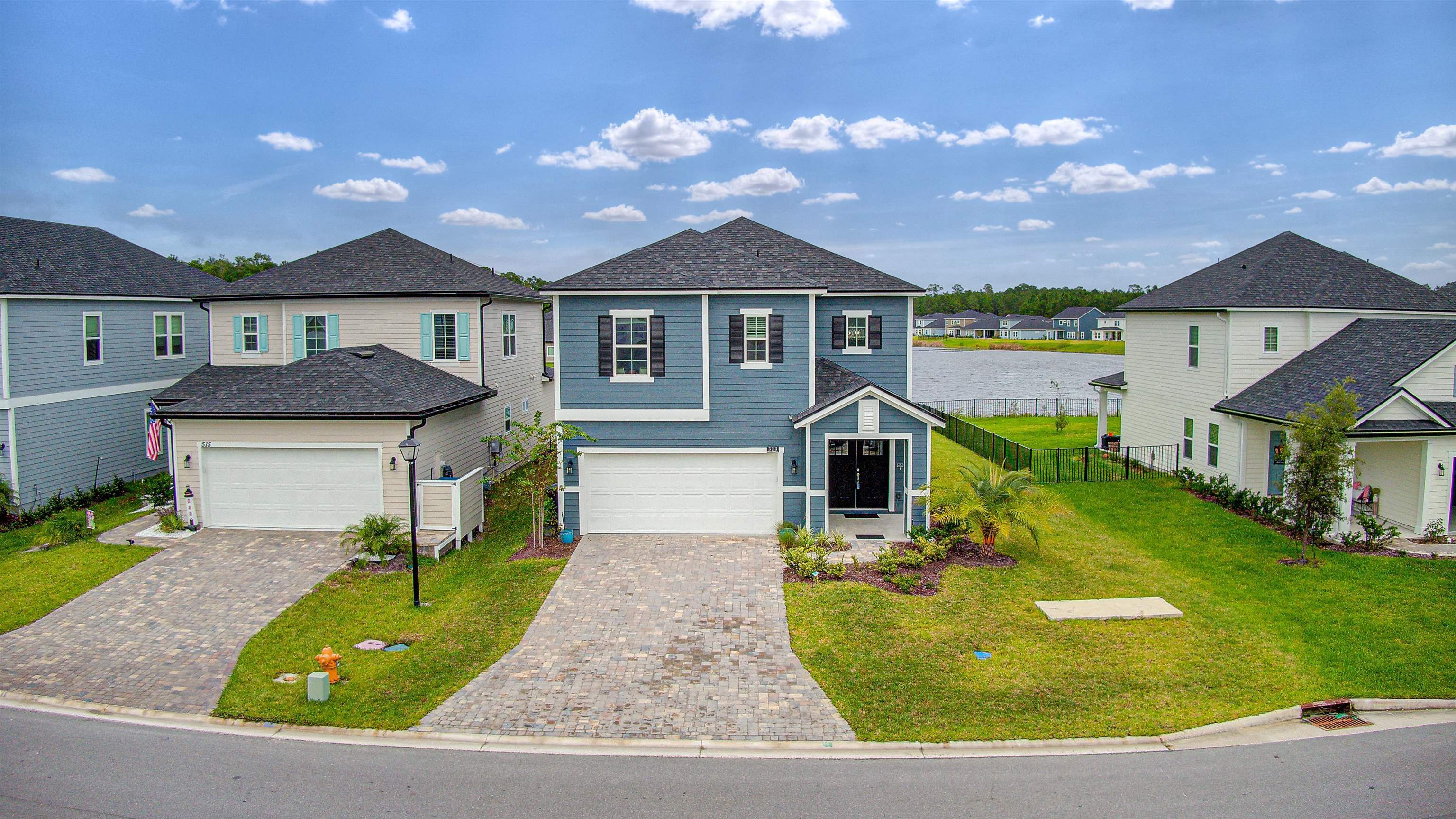 Property Photo:  523 Silver Landing Dr  FL 32092 