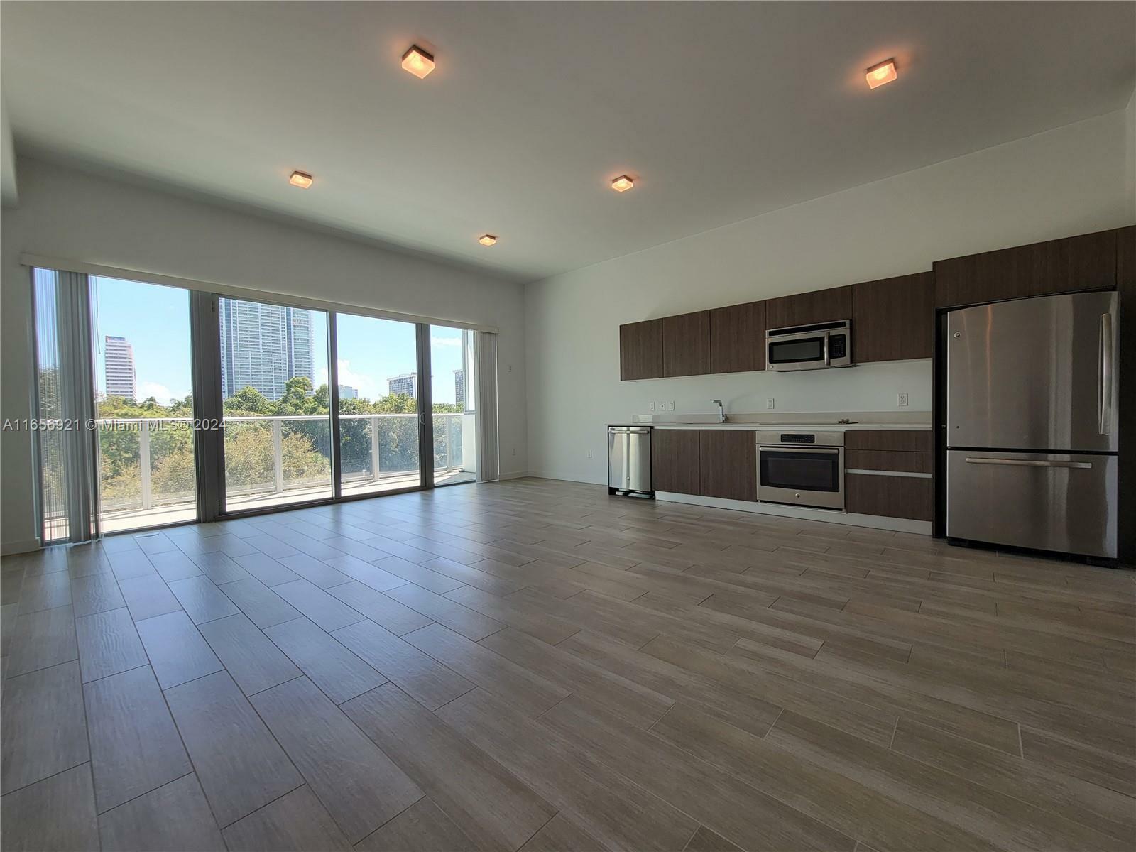 Property Photo:  1600 SW 1 Ave 411  FL 33129 