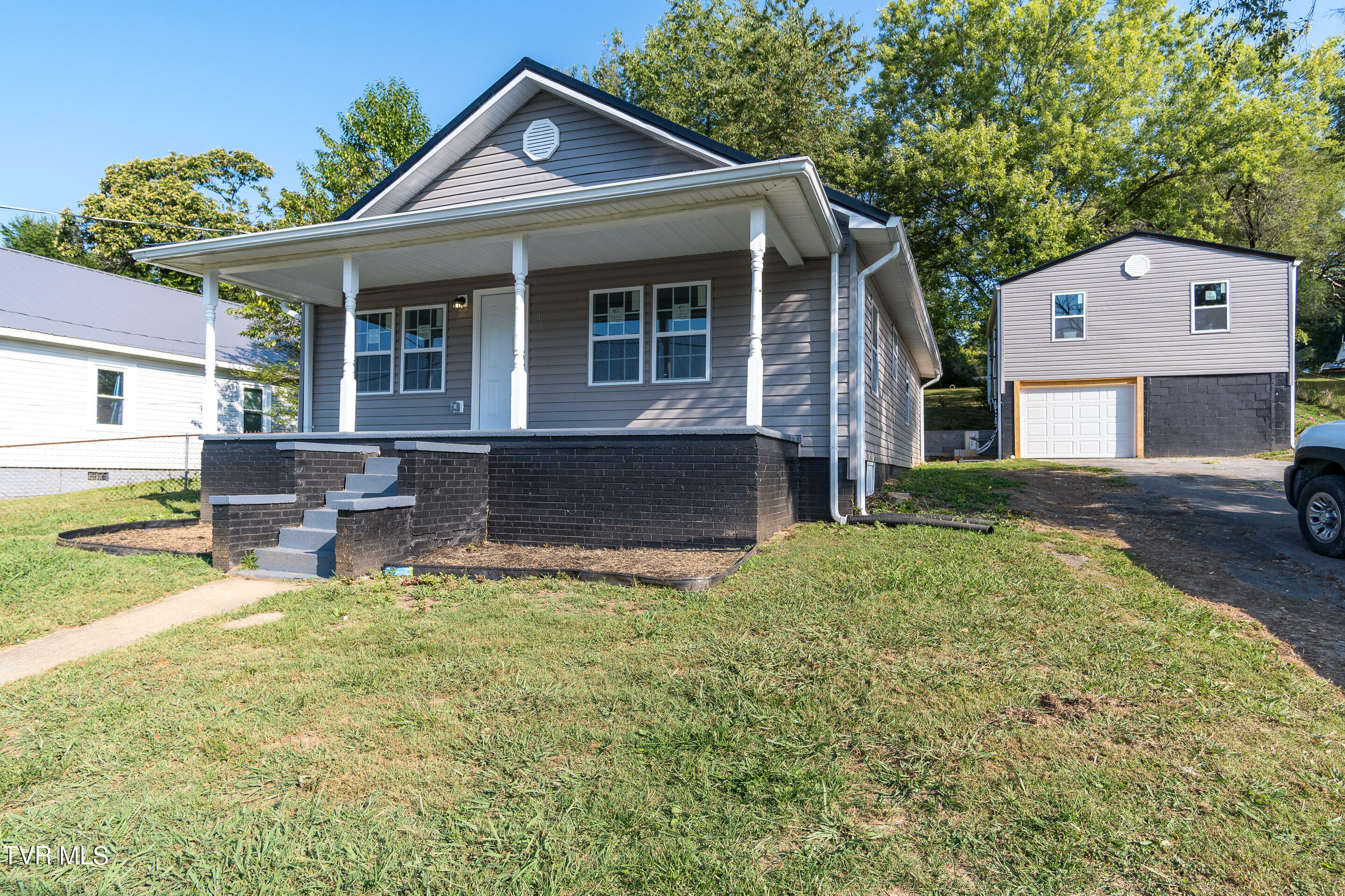 Property Photo:  381 Virgil Avenue  TN 37665 