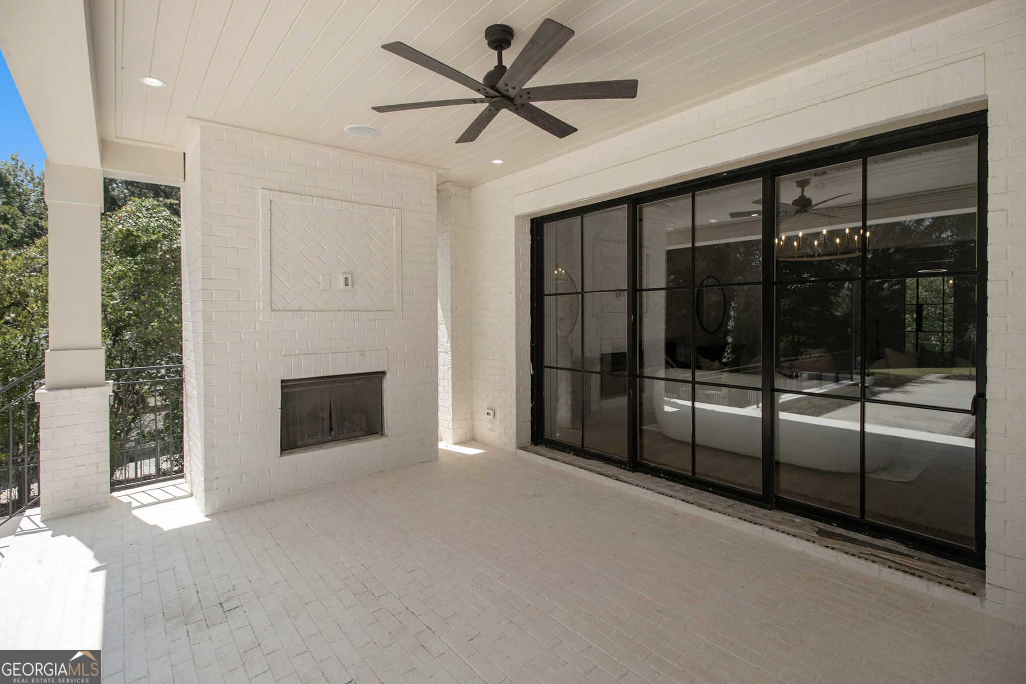 Property Photo:  2731 Ridgewood Road NW  GA 30327 