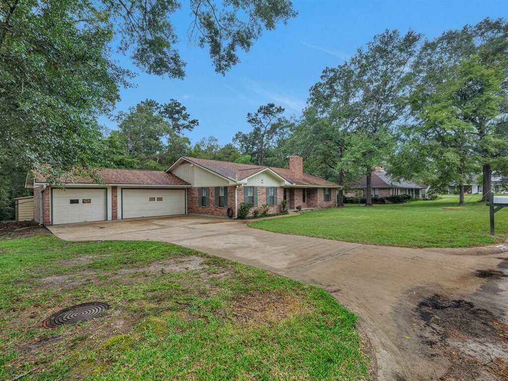 Property Photo:  706 Saint Lo  TX 75901 