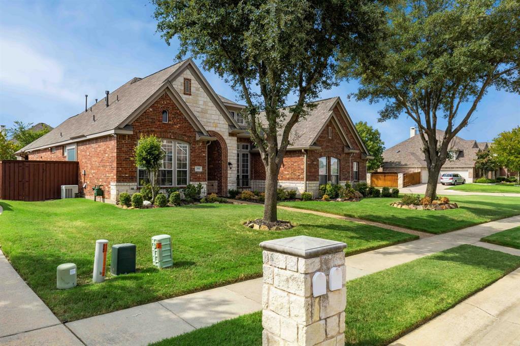 Property Photo:  1900 Lorraine Avenue  TX 75002 