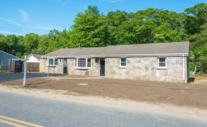 Property Photo:  36 Robert St  MA 02790 