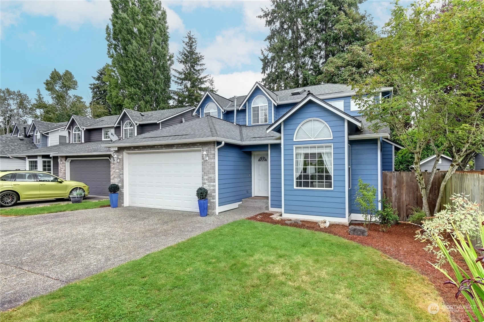 Property Photo:  4707 NE 23rd Street  WA 98059 