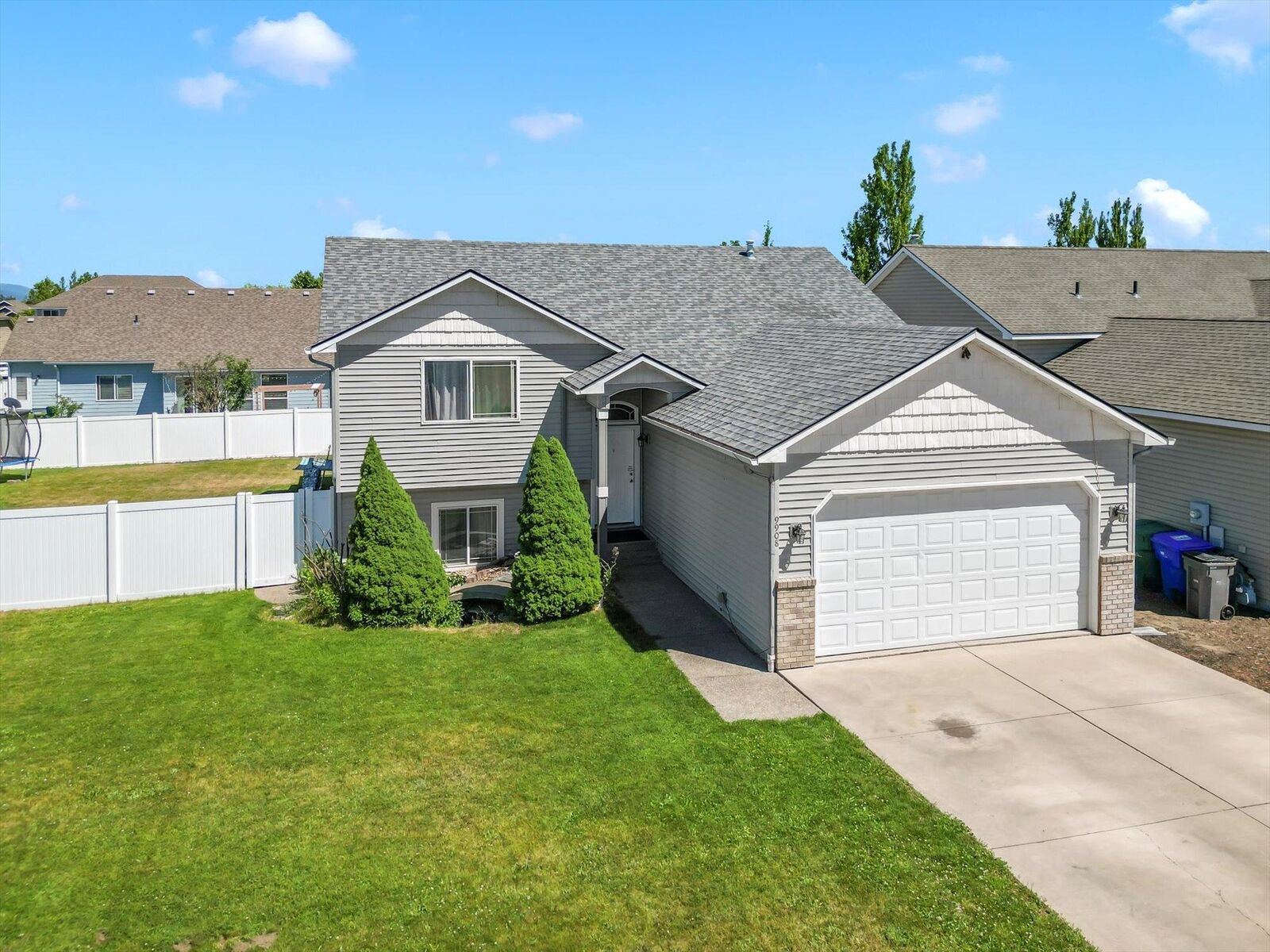 Property Photo:  9908 N Orchard Ln  WA 99208 