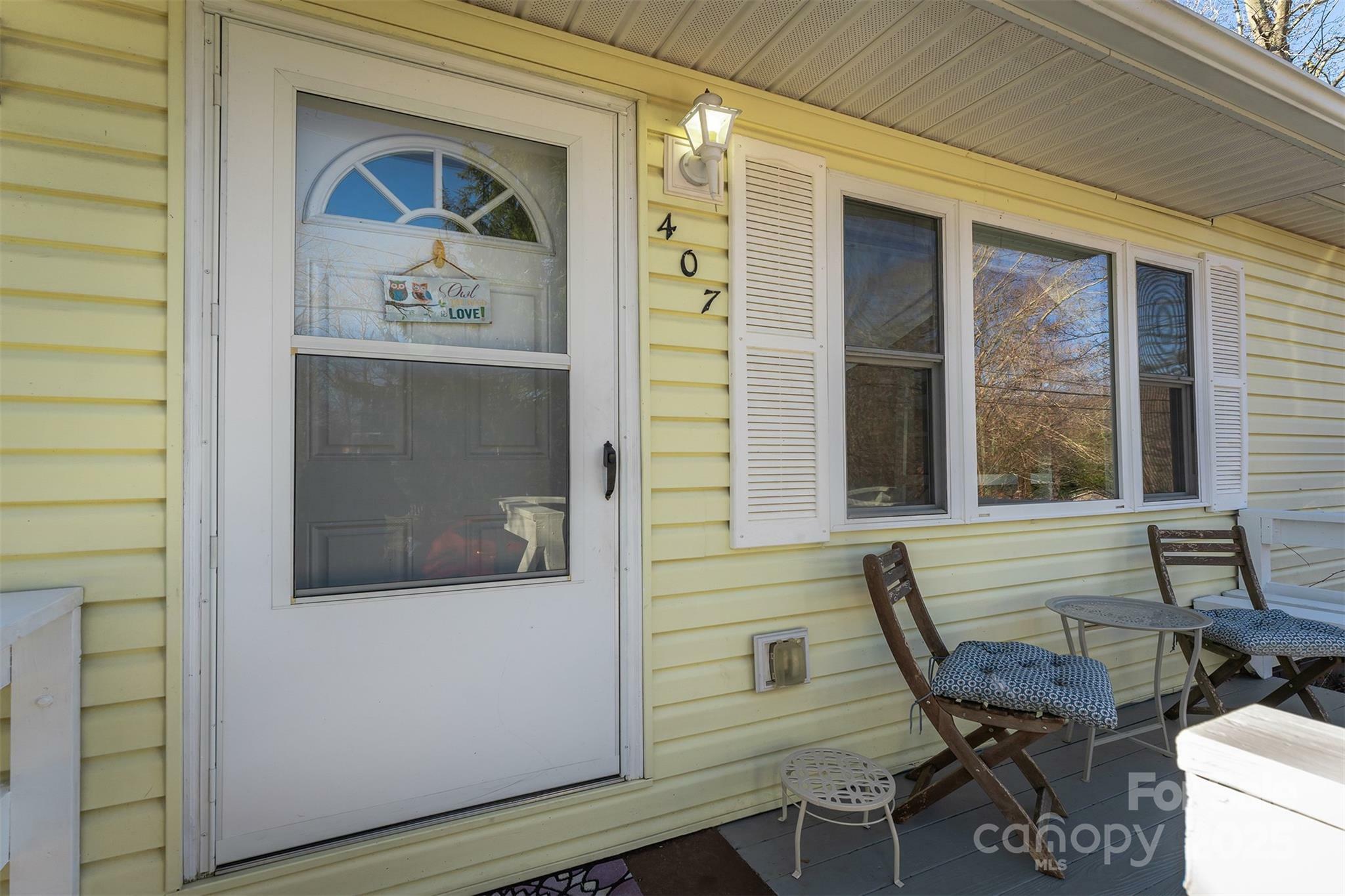 Property Photo:  407 Hiawassee Avenue  NC 28711 