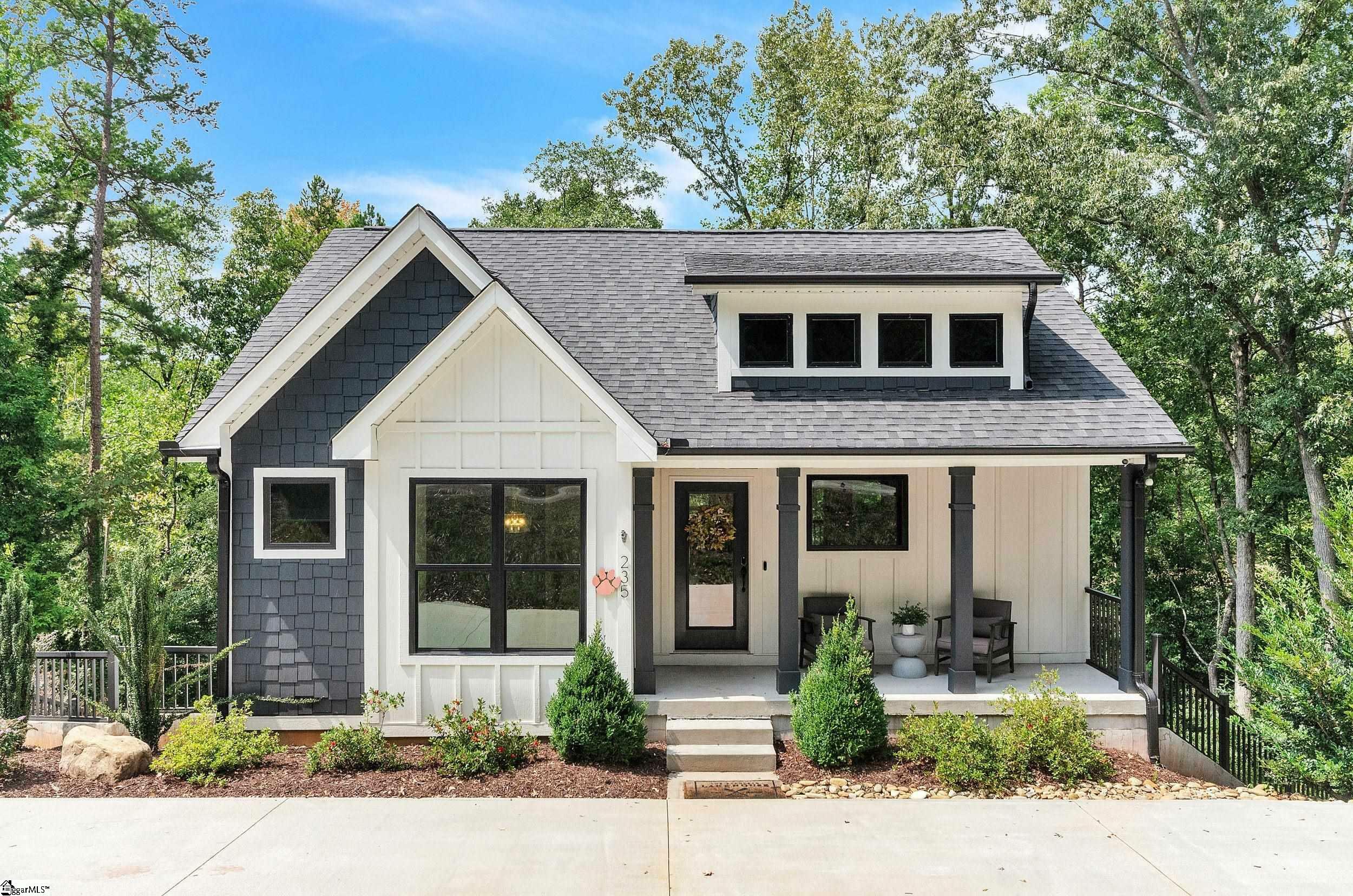 Property Photo: 235 Dogwood Road SC 29689