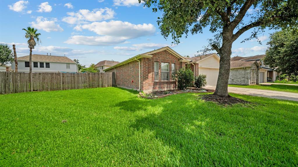 5007 Drew Forest Lane  Humble TX 77346 photo