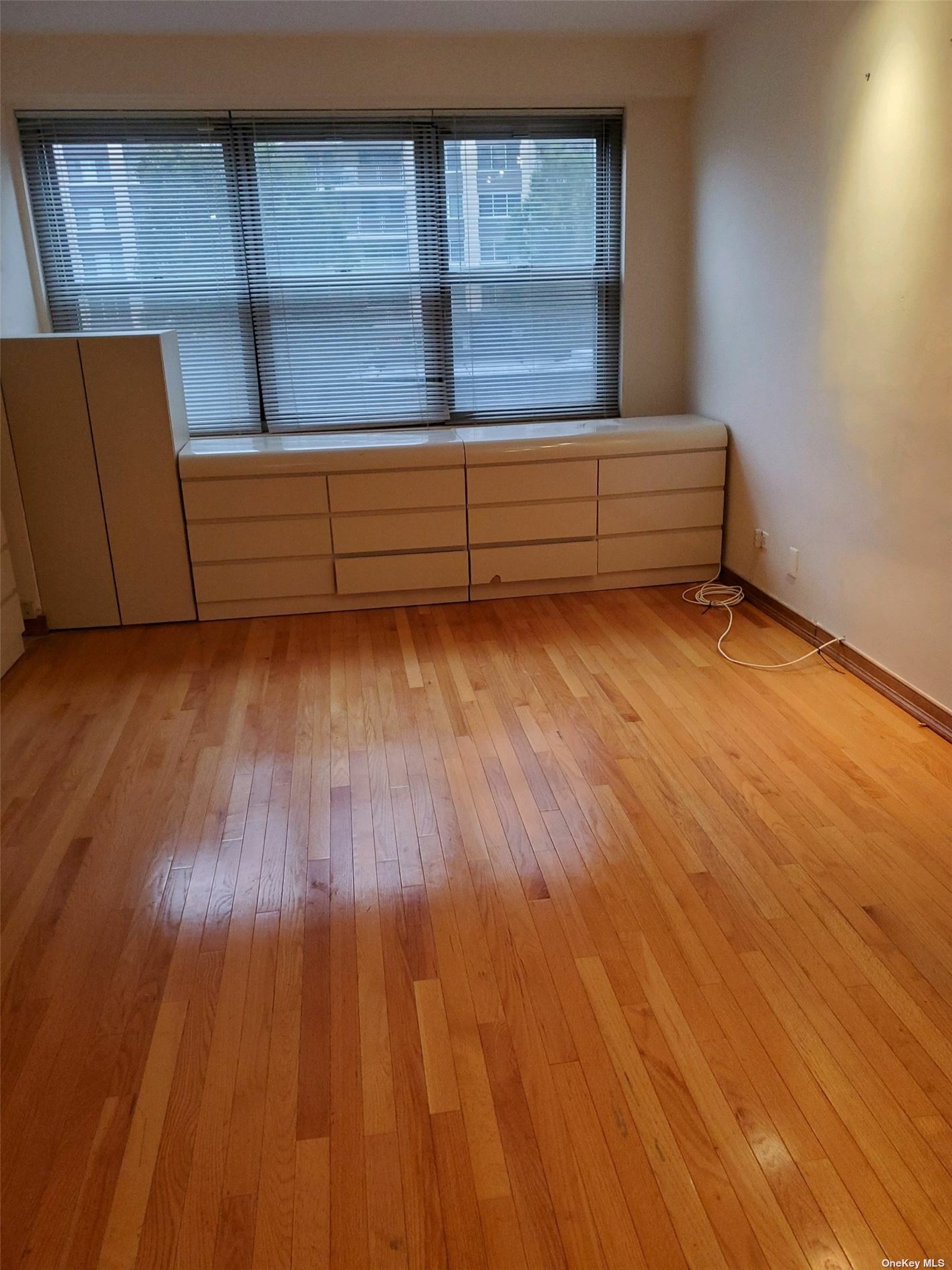 Property Photo:  18-05 215 Street 2H  NY 11360 