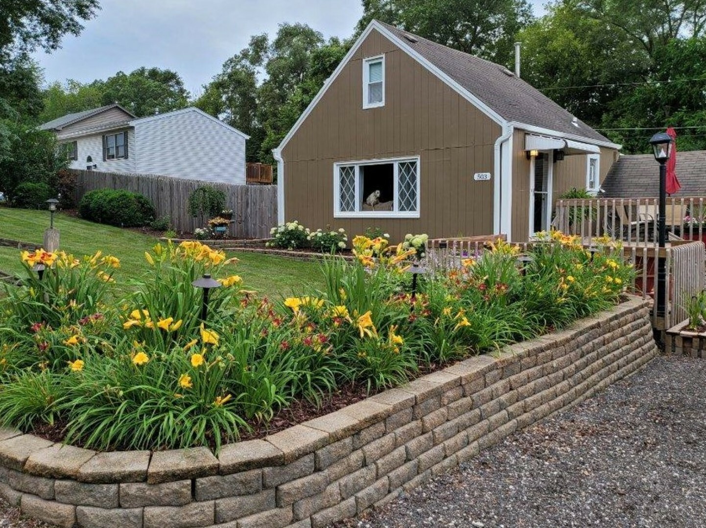 Property Photo: 503 N Cresthill Avenue IL 60051