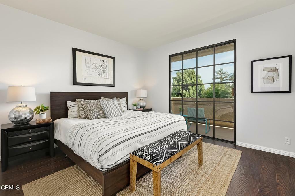 Property Photo:  221 S Oak Knoll Avenue 304  CA 91101 