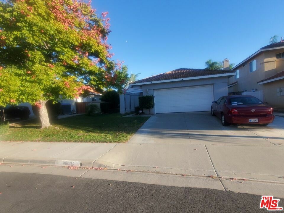 Property Photo:  40004 Daphne Drive  CA 92563 