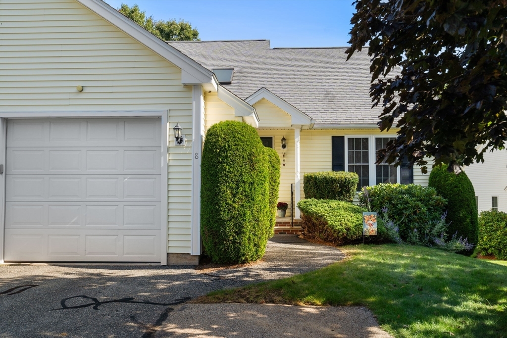 Property Photo:  8 Carriage Path 8  MA 01569 