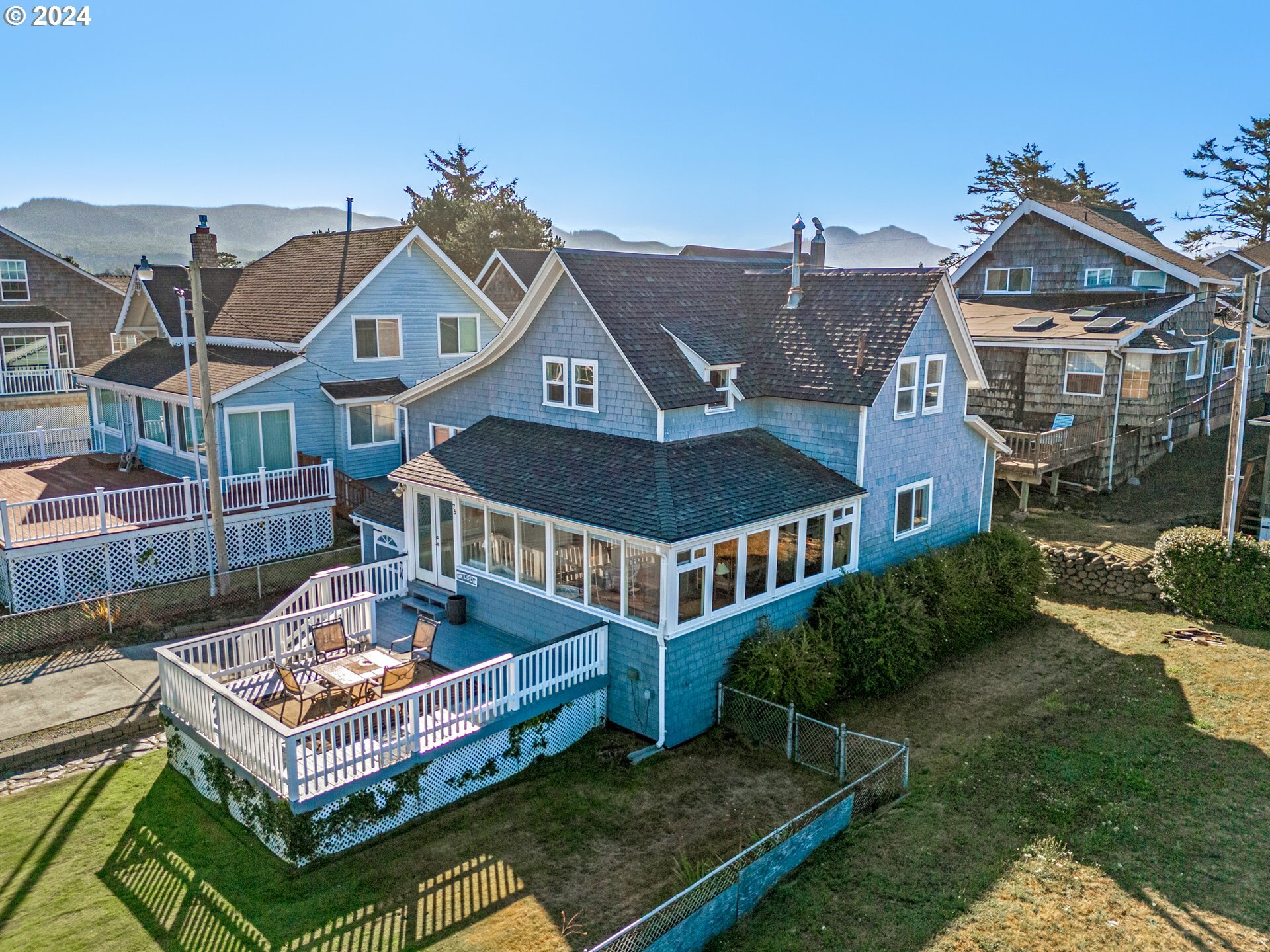 Property Photo: 75 12th Ave OR 97138