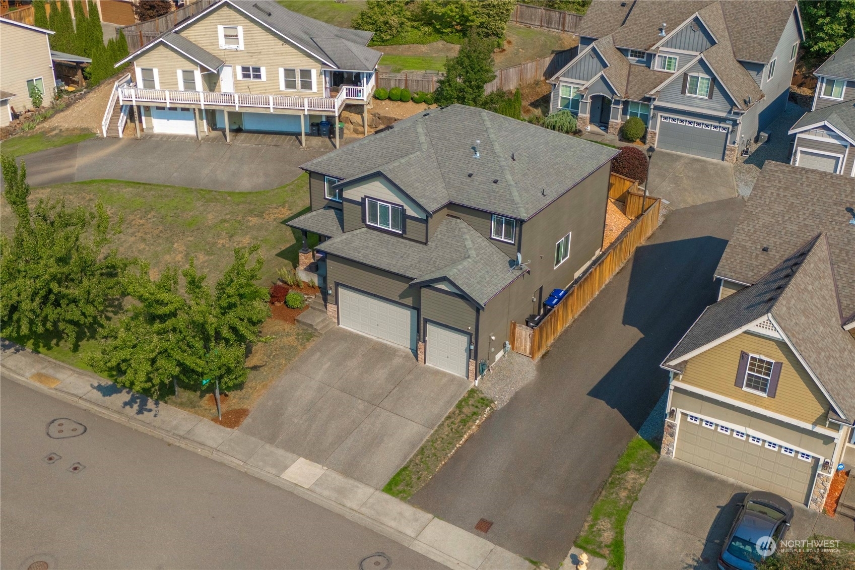 Property Photo:  28614  239th Place SE  WA 98038 