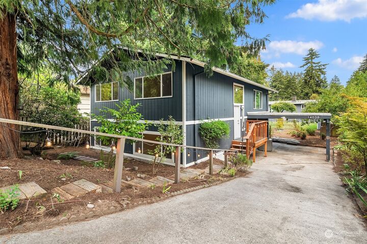 Property Photo:  14038  Lenora Place N  WA 98133 