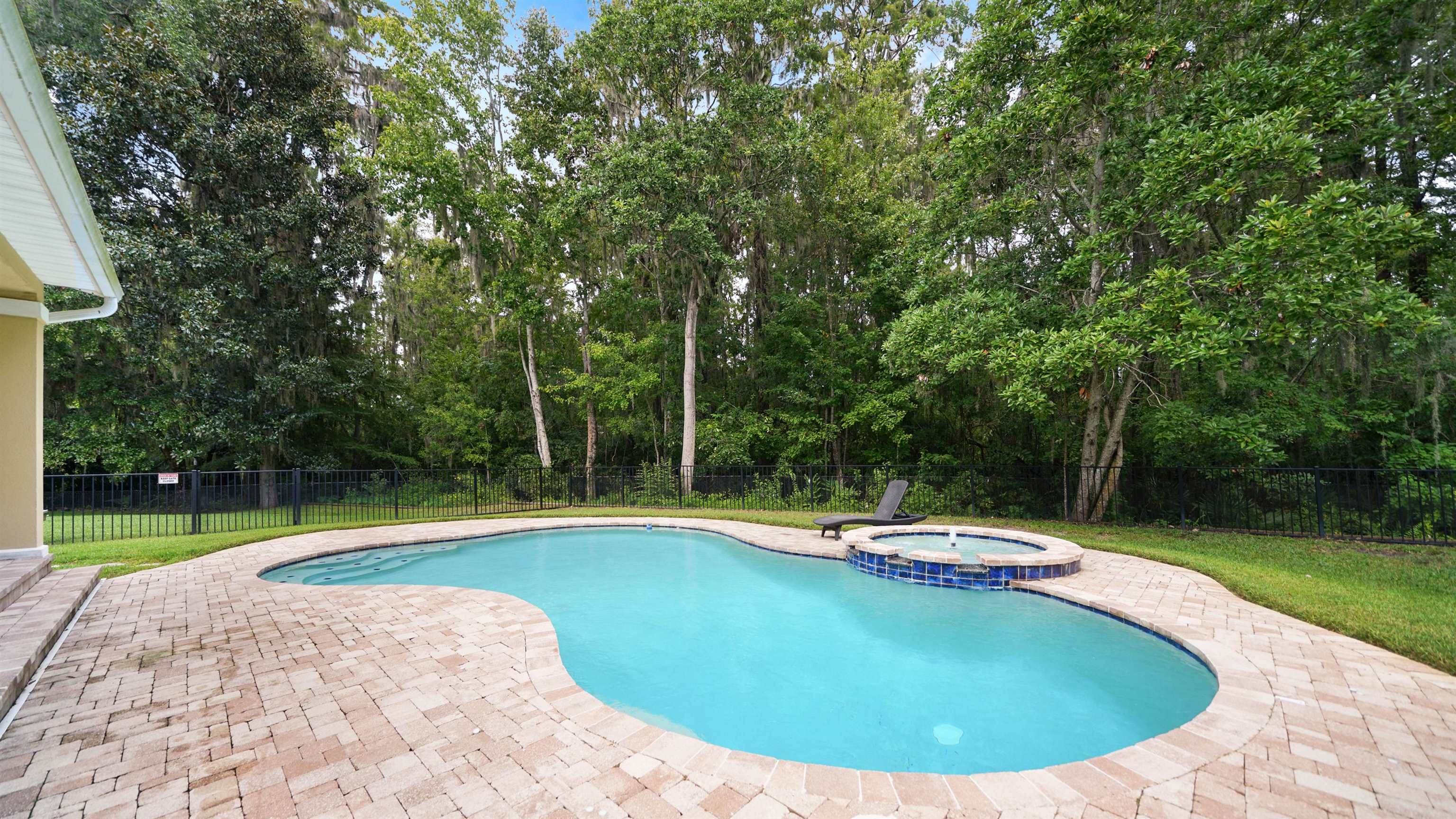 Property Photo:  2272 Emilys Way  FL 32003 