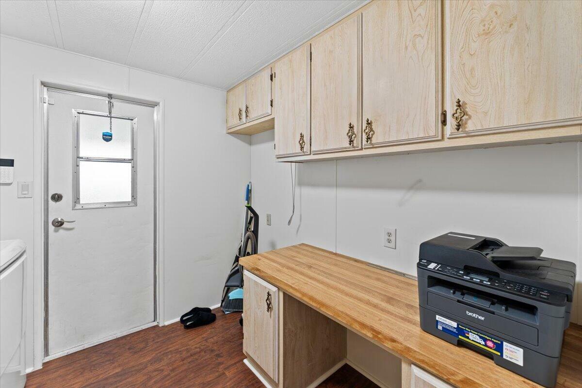 Property Photo:  350 Gilmore Rd 10  CA 96080 