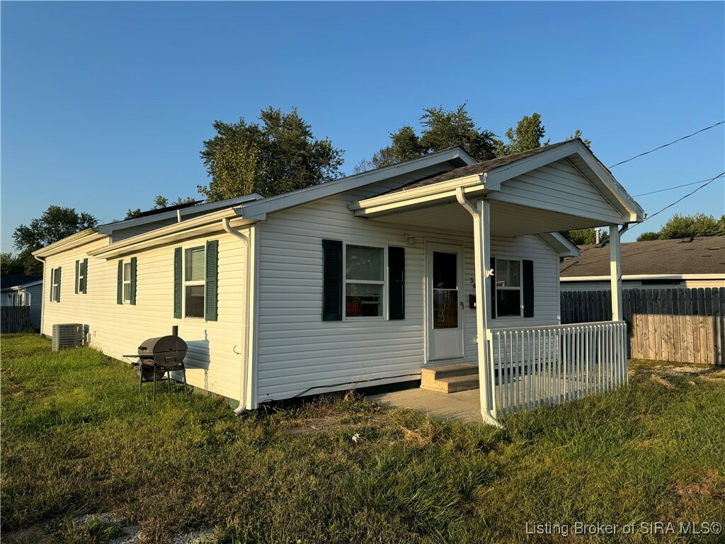 Property Photo:  36 Rural Street  IN 47102 